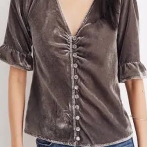 BRAND NEW Madewell grey/silver crushed velvet blouse size 14